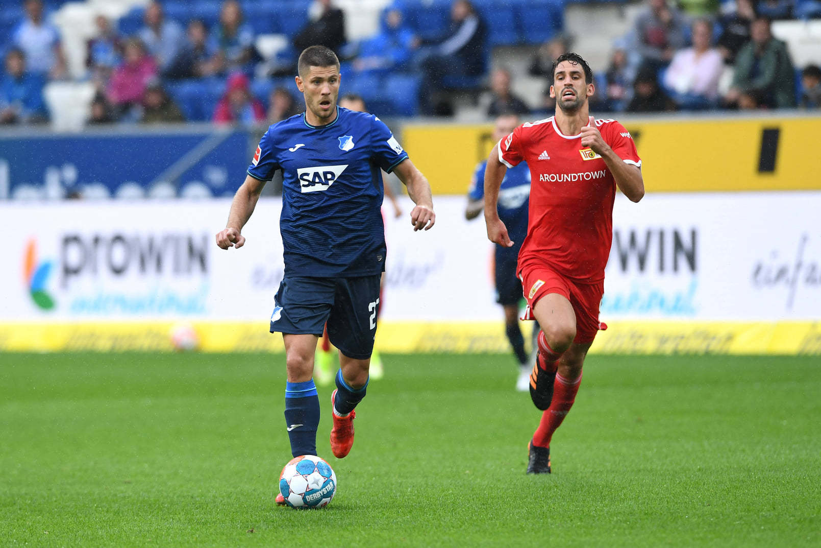 九游体育-赛后德甲焦点战；夏洛特黄蜂回应争议；管理层满意；更衣室氛围转暖的简单介绍