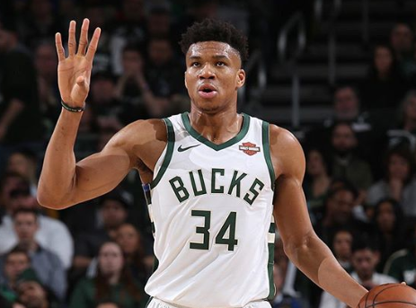 9体育-纳达尔连续二十场比赛得分超过晋级字母哥在瑞士队比赛中高光表现，莱万多夫斯基在德国队比赛中爆冷都惊呆了的简单介绍